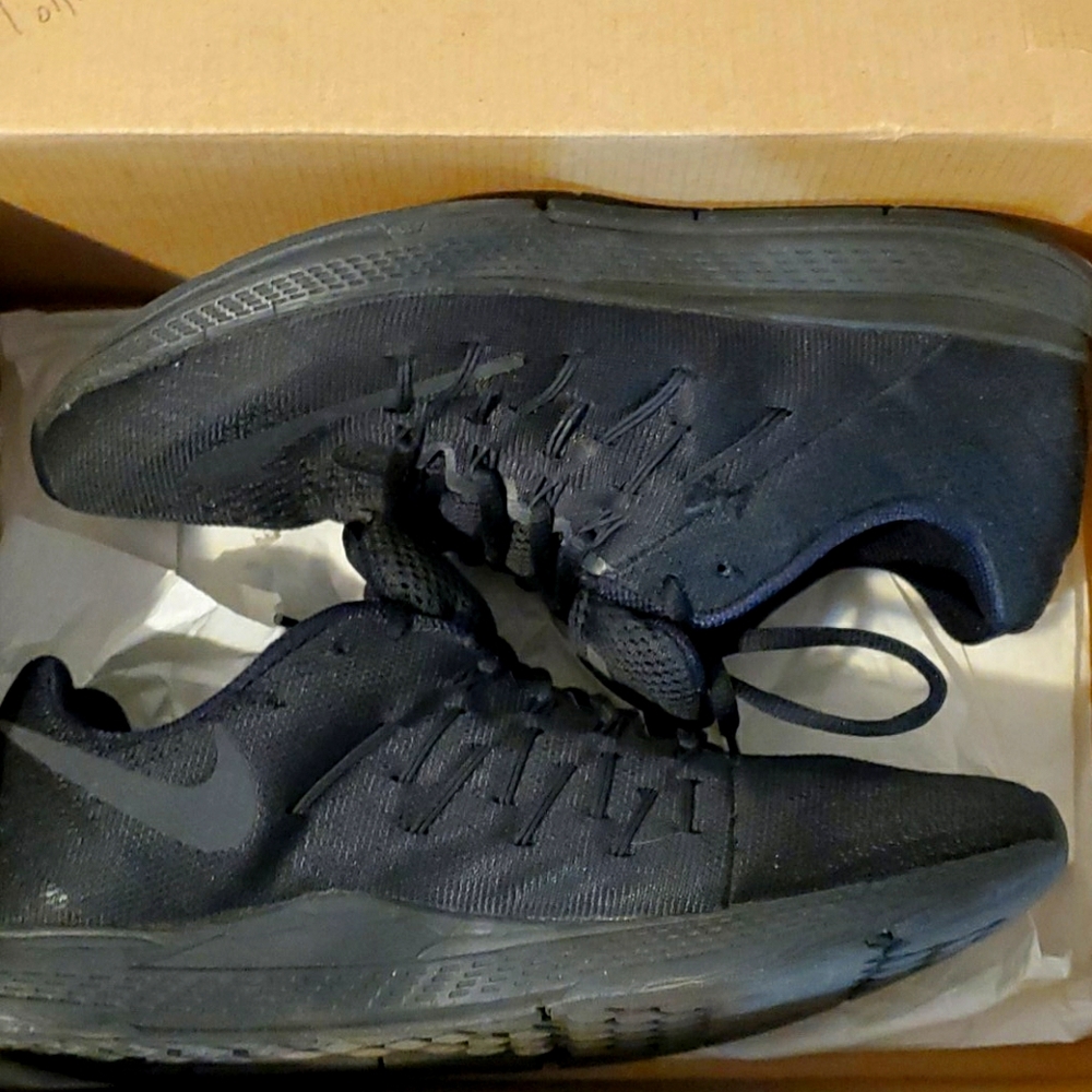 Nike zoom elite 8